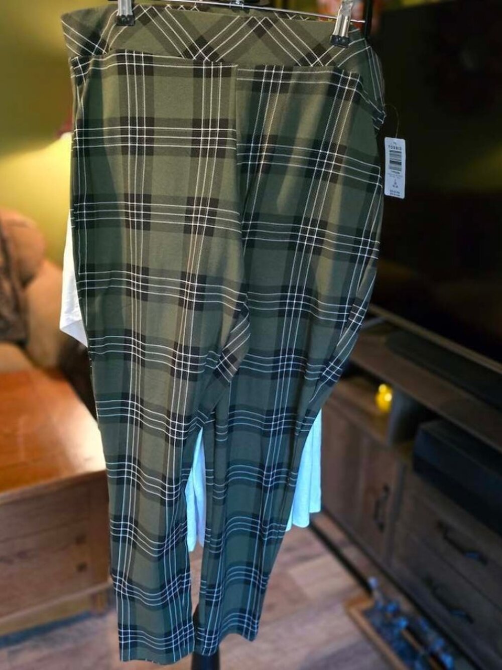 Torrid Size 2 Straight Leg Plaid Cropped Pant